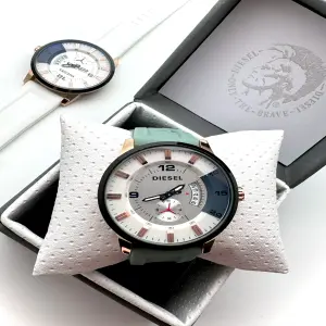 RELOJ DIESEL DE GOMA R1