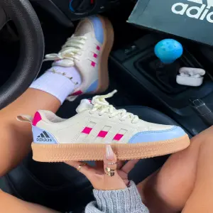 TENIS ADIDAS DAMA