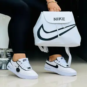 Nike Force One  Llavero Blanco Negro