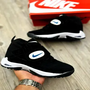 Nike Anthony