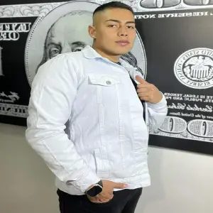F23 Chaqueta Clásica: Elegancia atemporal - F23 Chaqueta Clasica
