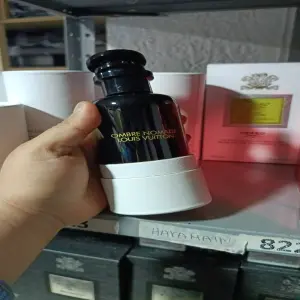 PERFUME Louis Vuitton -OMBRE NOMADE