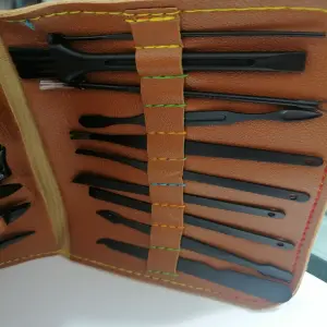 Kit manicura de 16 piezas en acero