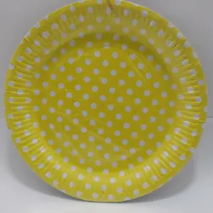 PLATO AMARILLO PUNTOS BLANCOS 23CM X 10