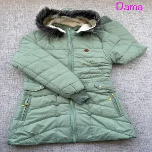 CHAQUETA LARGA 3 BOTONES DAMA