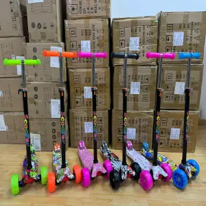 Patineta MG8B LED ajustable y plegable
