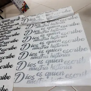 RELOJ 3D GRANDE+FRASE EN VINILO PLATEADO