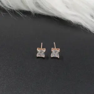 TOPO CUADRADO BLANCO TIPO DIAMANT ROSA#5