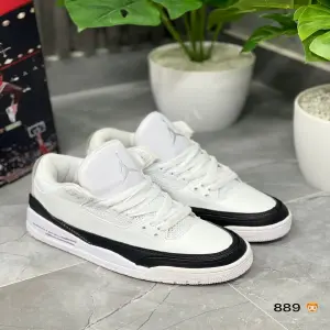 Jordan retro 3 panda