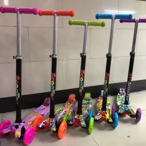 Scooter Monopatín Metálico Graffiti Pati
