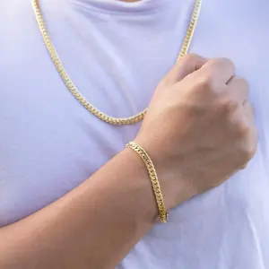 Combo Grabada en Oro Laminado 18k