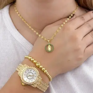 crispeta virgen pulsera mas reloj