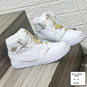 BOTA JORDAN RETRO REVOLUCIONADA 34-43