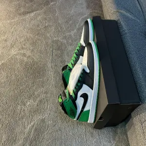 Jordan 1 Retro High OG Lucky Green