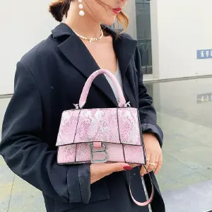 Bolso De Mujer Pequeño En Cuero Sintétic