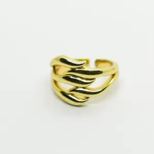 ANILLO DORADO CHUNKY RAMAS
