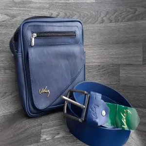 Dúo Vélez Bolso Carriel 22 cm + Correa