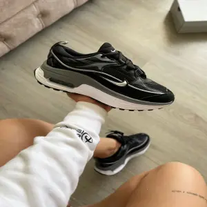Nike Air Max Bliss DAMA