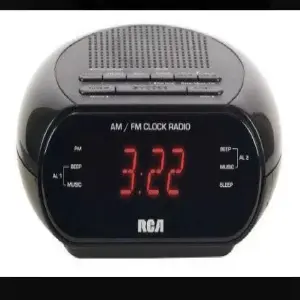 RADIO RELOJ RCA
