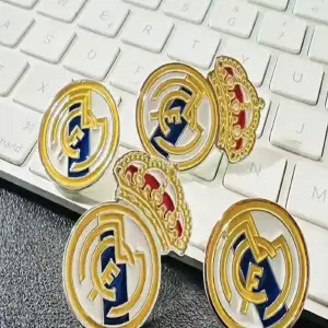 Pines Metalicos Real Madrid