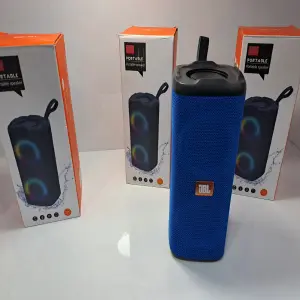 Speaker inalámbrico JBL  LM 882