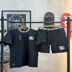 Conjunto corto repujado (camiseta + pan