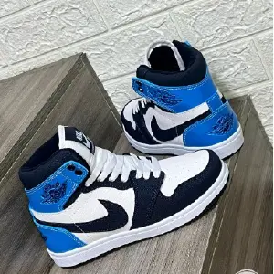 JORDAN AZUL PERLADO AZUL ARENA: Elegancia y Estilo - JORDAN AZUL PERLADO AZUL ARENA