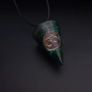 Collar Om Cuarzo Orgonita Malaquita Prot