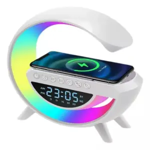 PARLANTE TIPO G CON RELOJ Y ALARMA