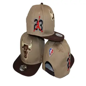 Gorra plana Bulls caki