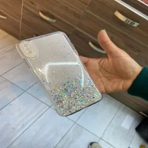 "Estuches de Celular: Estilo y Protecció
