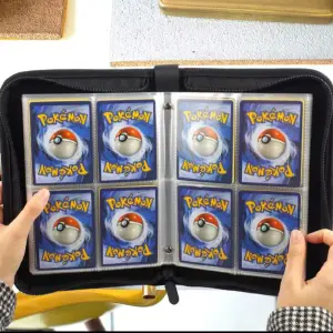CARPETA PARA COLECCION POKEMON 200 TARJE