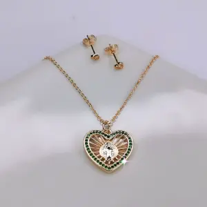 JUEGO DE CADENAS VIRGEN BRILLO VERDE
