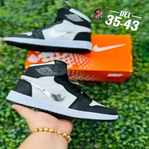 Nike Retro Jordan negro plata  LIlo