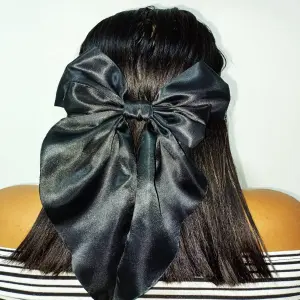 (6)  MOÑOS COQUETTE