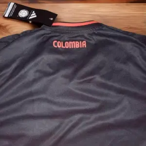 Uniforme Colombia Camiseta + Pantaloneta
