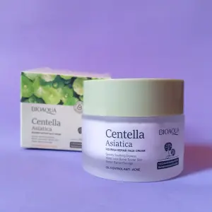 Crema facial Centella Asiática 0836