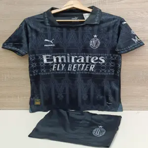 Duo AC MILAN 2025 Camiseta + Pantaloneta