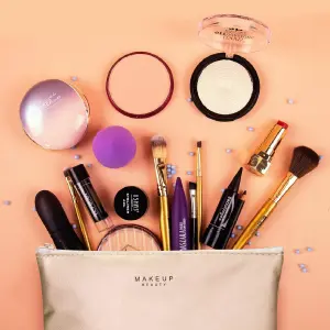 Cosmetiquera + brochas maquillaje
