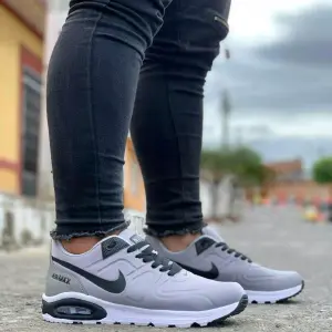 TENIS NIKE COMANDO