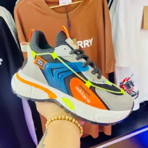 adidas sikaige
