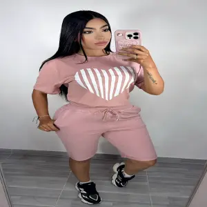 Conjunto Biker Corazón: Elegancia y comodidad en una sola prenda - CONJUNTO BIKER CORAZÓN