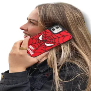 CASE DISEÑO RELIEVE SPIDERMAN