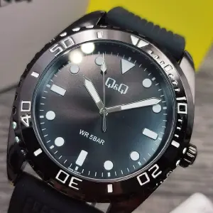 Reloj Q&Q Caballero Original R1021