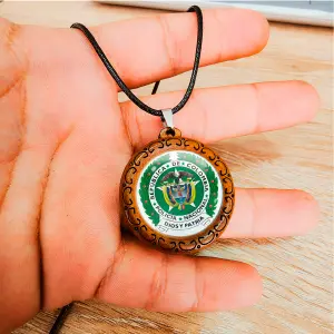 Collar Policia Escudo Colombia Unisex