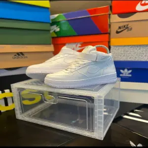 Nike bota