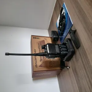 RADIO DE COMUNICCAION BAOFENG UV 82