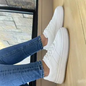 Tenis Casual Deisy Talco De mujer