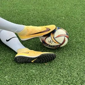 Guayos Nike Phanthom GX Sintentica