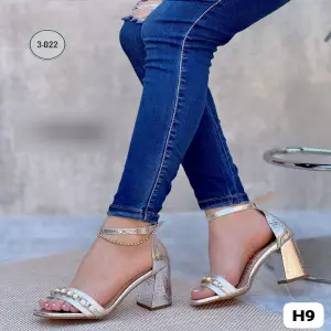 Hermosas sandalias